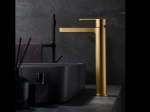 Découvrez notre mitigeur lavabo or brossé. Un mélange parfait d'esthétique et de fonctionnalité pour votre salle de bain. Corps en laiton, cartouche céramique, installation facile. - GARANTIE 5 ANS - LIVRAISON OFFERTE en 5 à 6 Jours